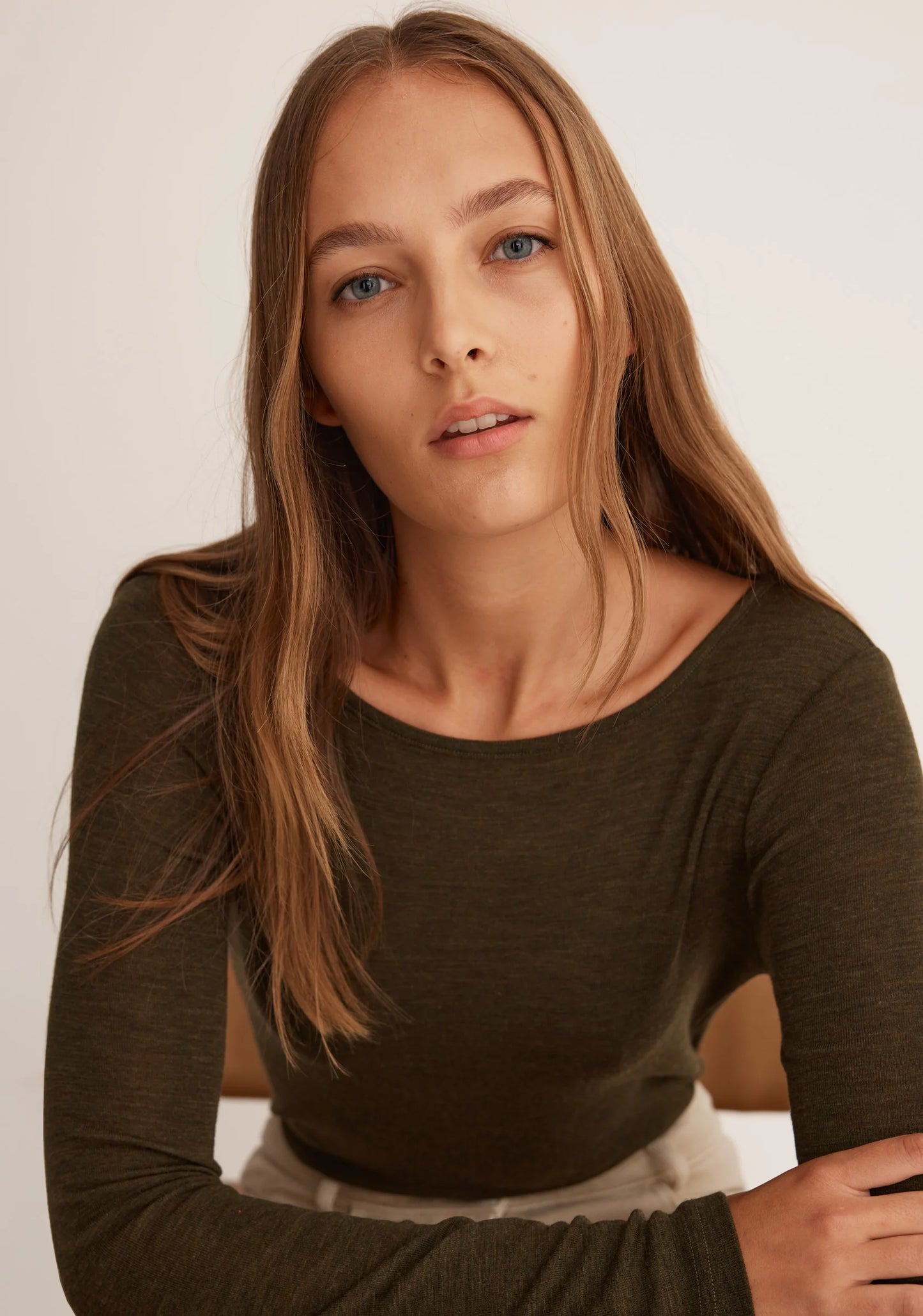 Morrison Morri Merino Round Neck - Khaki