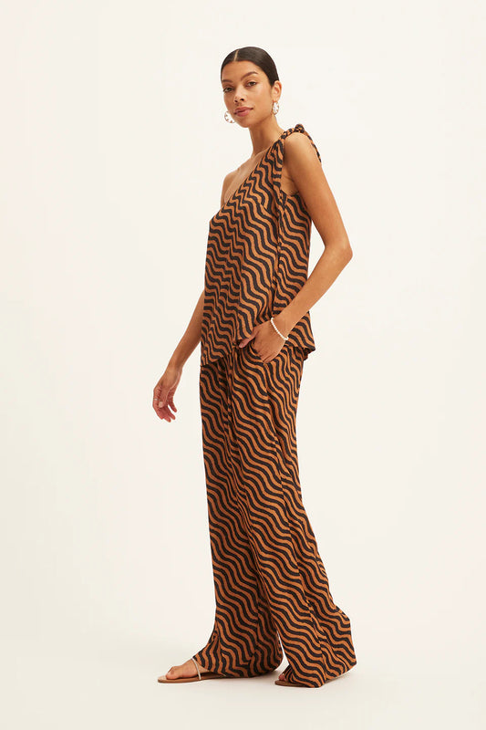 Summery Copenhagen Avery Top - Black/Almond