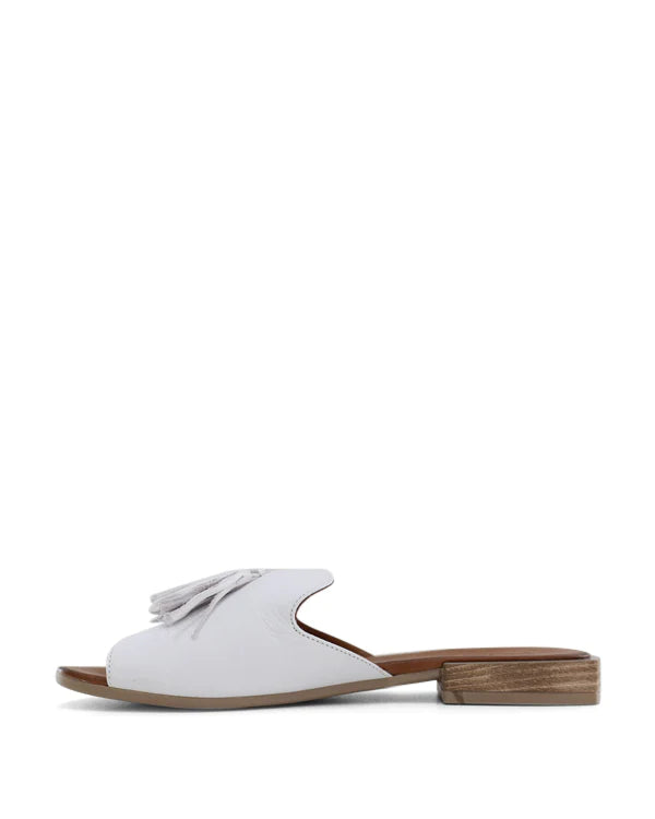 Bueno Adielia Flat Sandals - White Last Pair