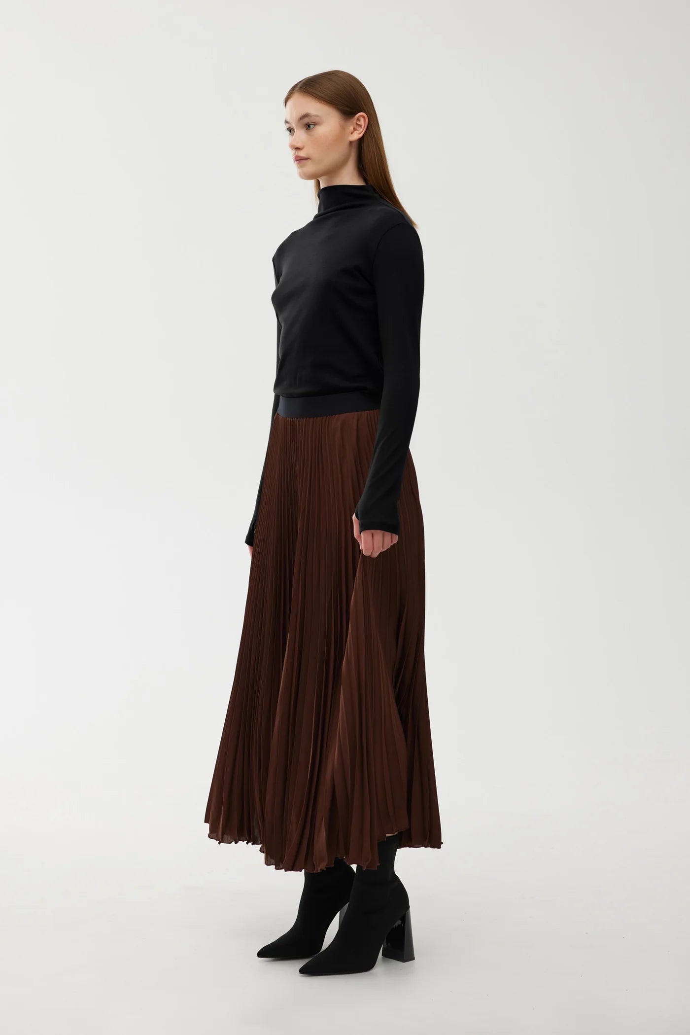 Kinney the Label Goldie Pleat Skirt - Chocolate