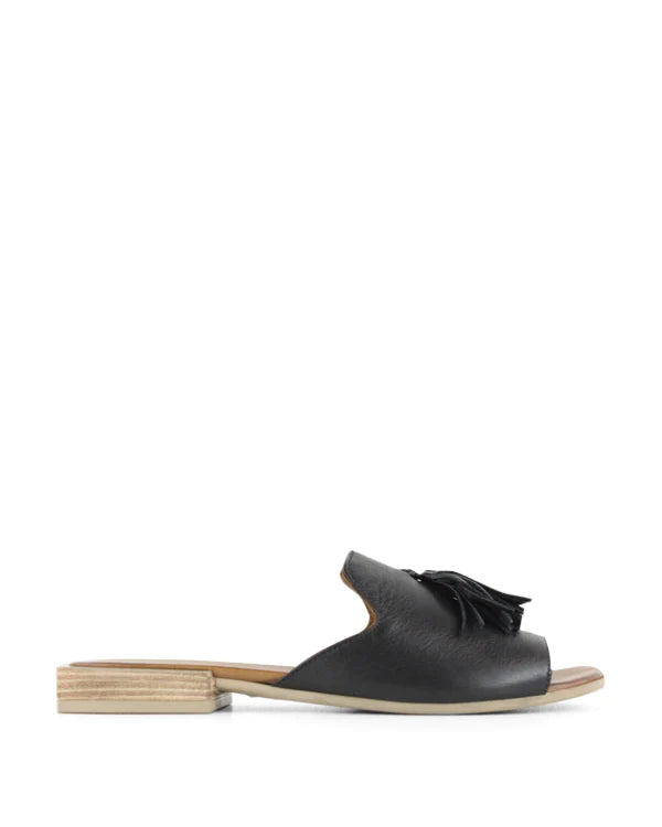 Bueno Adielia Flat Sandals - Black