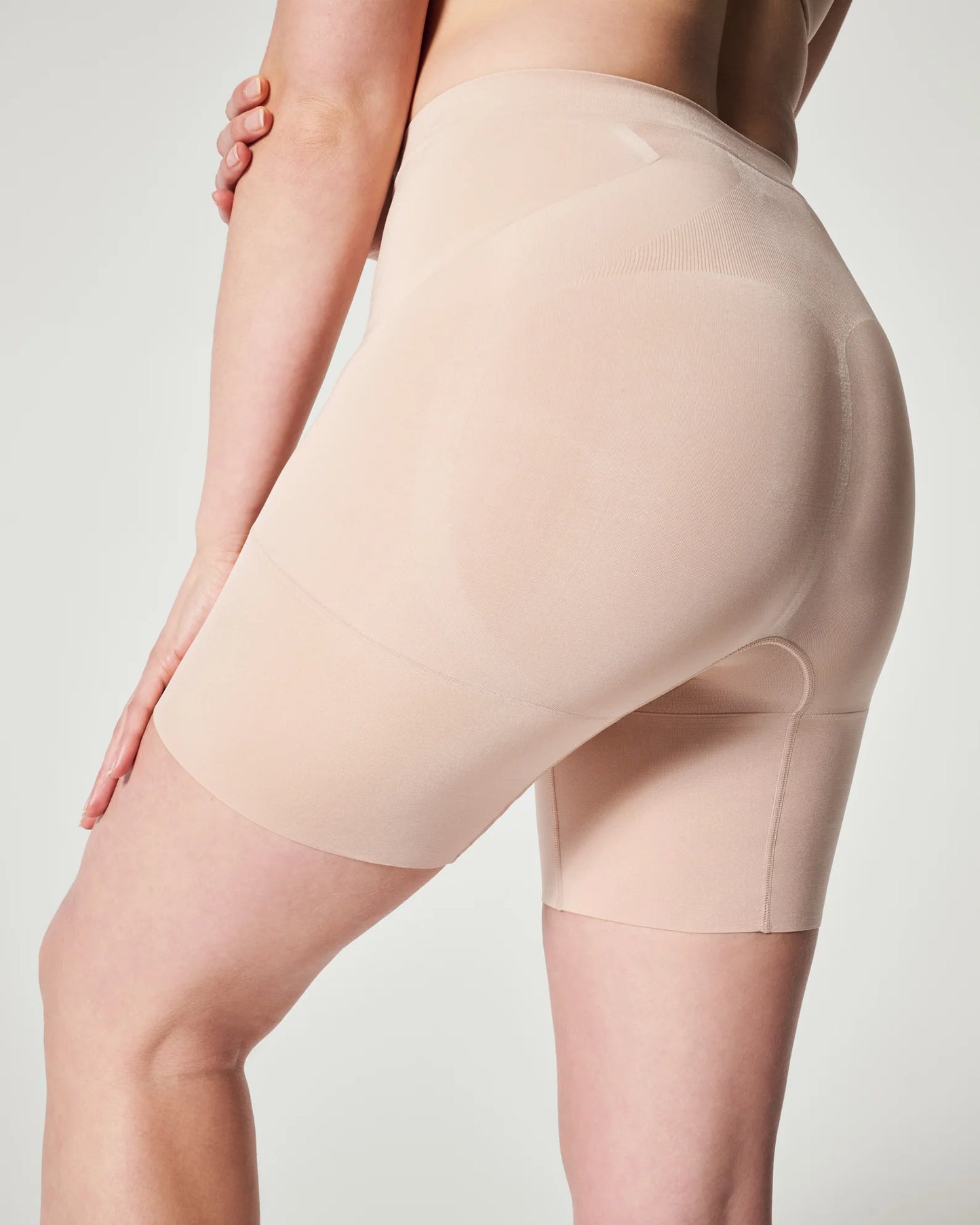 Spanx OnCore Mid-Thigh Short - Soft Nude - SS6615