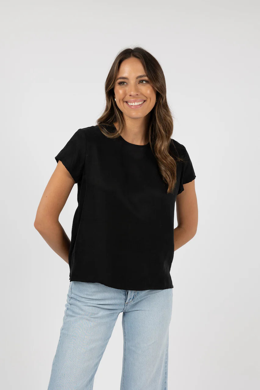 Humidity Lifestyle Milano Tee - Black