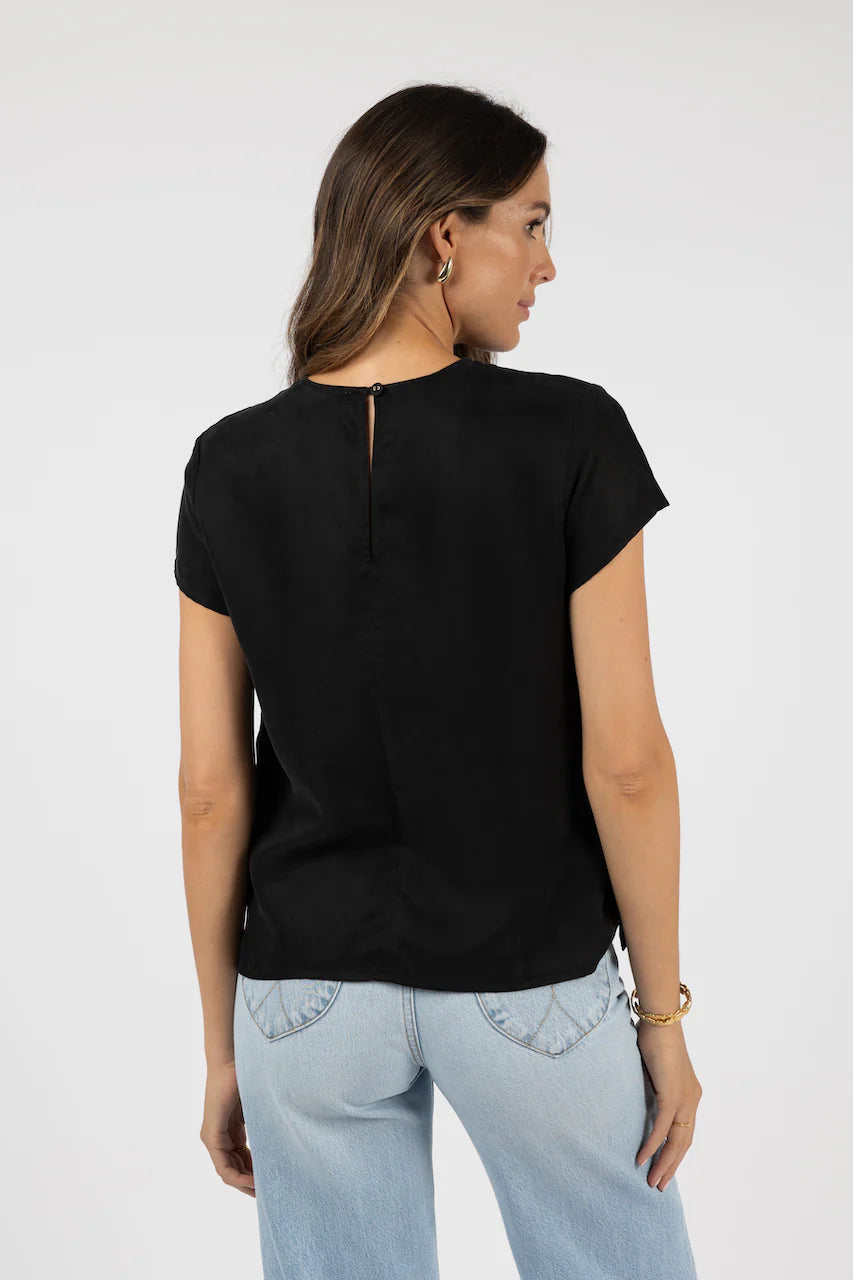 Humidity Lifestyle Milano Tee - Black